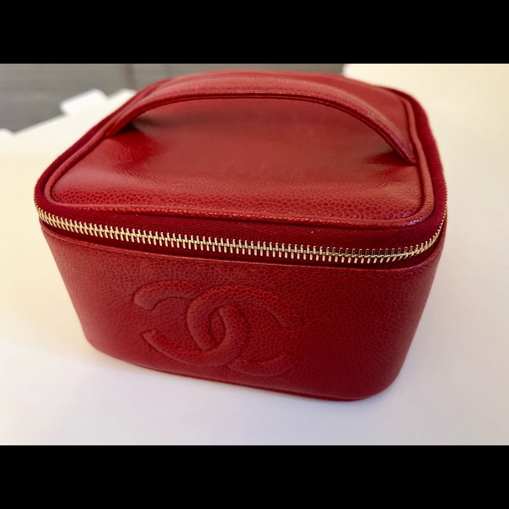Vintage Red Chanel CC caviar vanity case